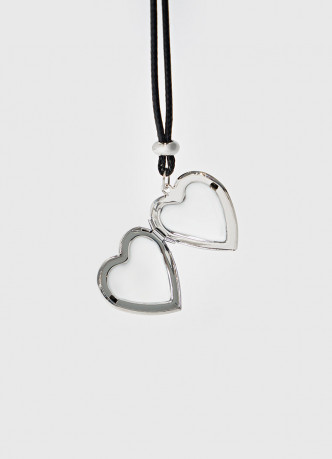 Ожерелье с кулоном в виде сердца