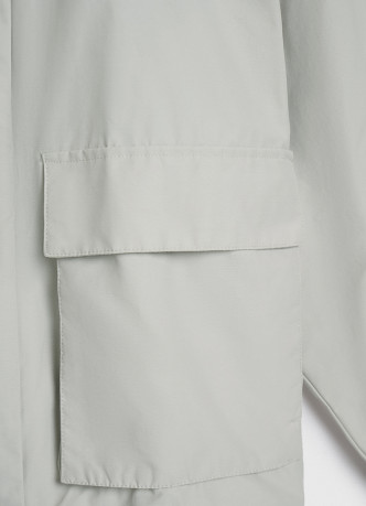 Лёгкая куртка с воротником-стойкой