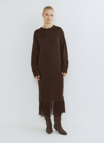 Вязаное платье с бахромой
