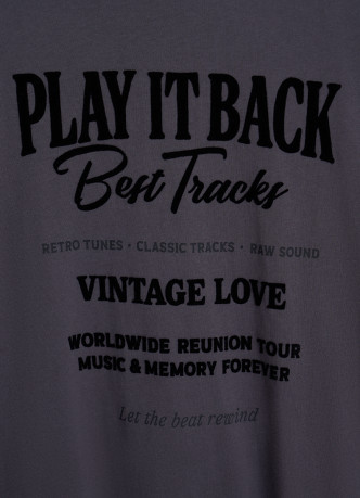 Футболка с флоковым принтом