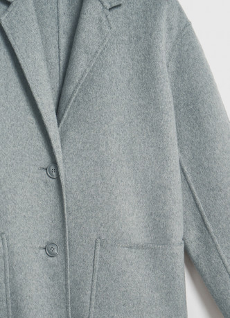 Легкое пальто