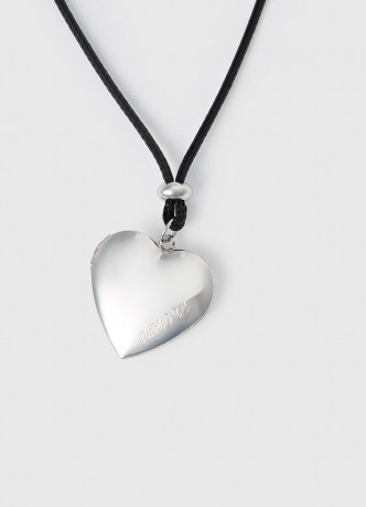 Ожерелье с кулоном в виде сердца