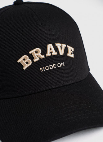 Бейсболка с вышивкой