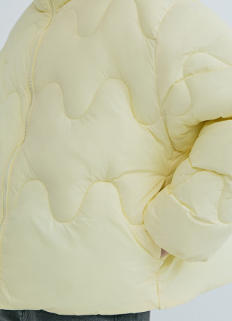 Короткая утеплённая куртка