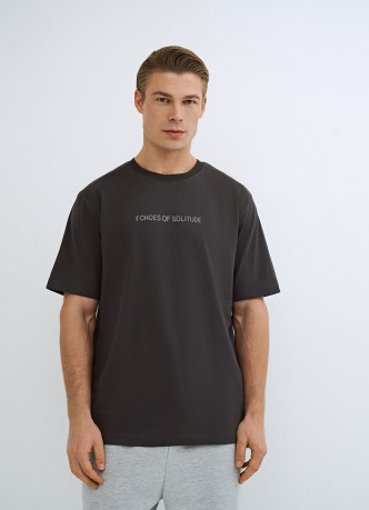 Футболка с текстовым принтом