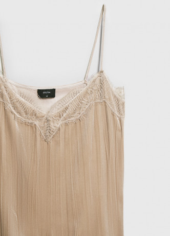 Бархатный топ с кружевом