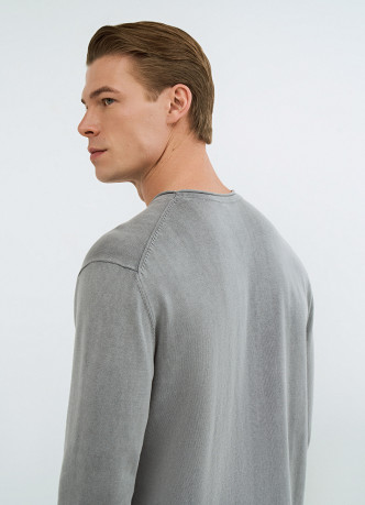 Джемпер с эффектом стирки