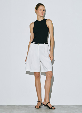 Шорты-бермуды со складками