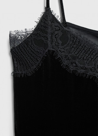 Бархатный топ с кружевом