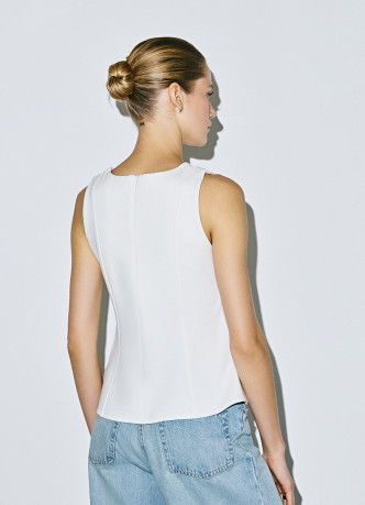 Майка с баской и рельефами