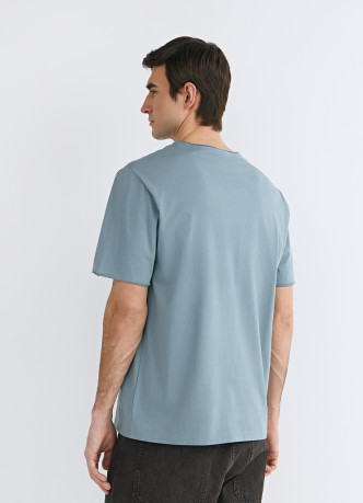 Футболка с необработанным краем