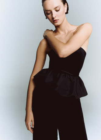 Бархатный топ с баской