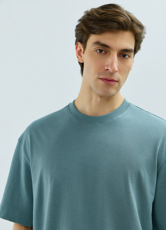 Футболка из плотного хлопка