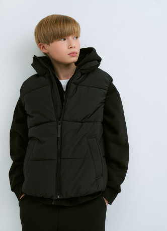 Утеплённый жилет для мальчиков