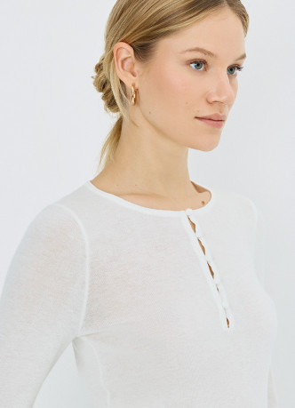 Джемпер с воротником на пуговицах