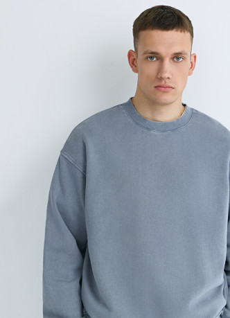 Свитшот с эффектом стирки