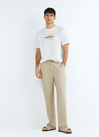 Футболка с тропическим принтом