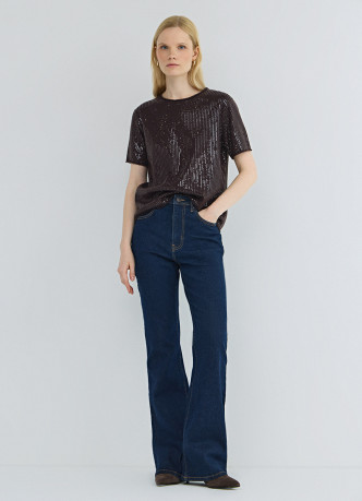 Джемпер с пайетками и коротким рукавом