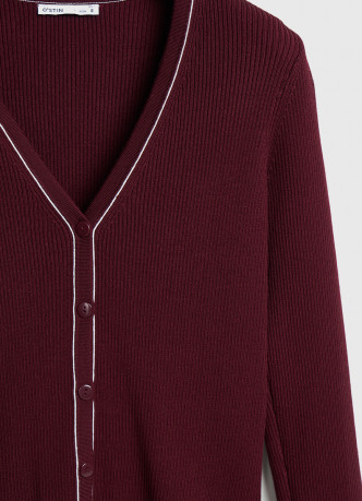 Кардиган с V-вырезом