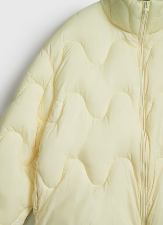 Короткая утеплённая куртка