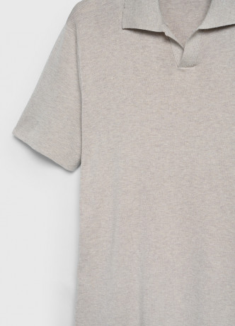 Вязаное поло с коротким рукавом