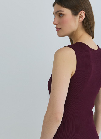 Вязаное платье с расклёшенной юбкой