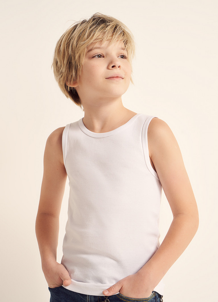 18 белый мальчик. Майка детская OSTIN. OSTIN коллекция мальчик. Детская модель Остин. Майка детская OSTIN 80