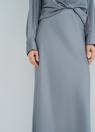 Атласная юбка миди А-силуэта