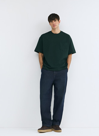 Футболка из плотного хлопка с карманом