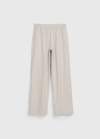 Прямые брюки с эластичным поясом