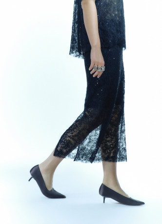 Полупрозрачная ажурная юбка миди