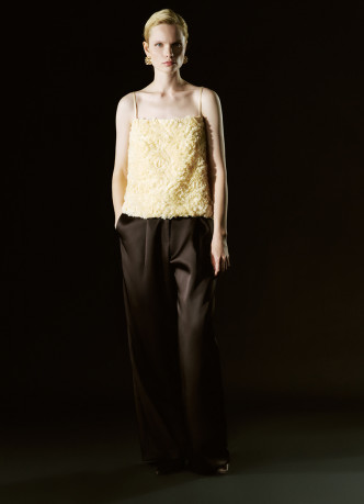 Фактурный топ на бретелях