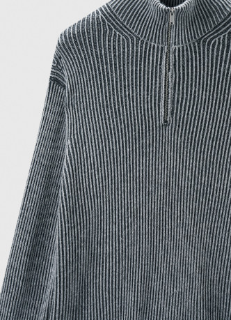 Джемпер с ангорой и шерстью