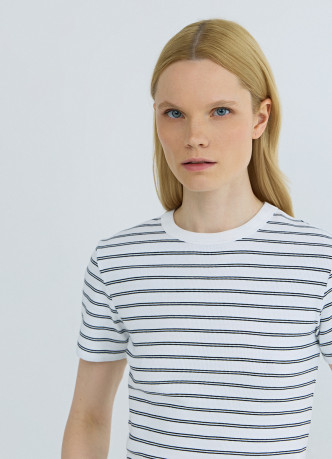 Футболка в рубчик