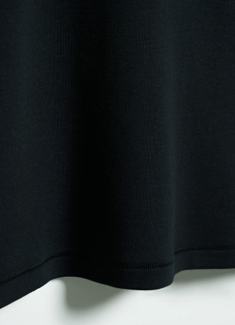 Базовая футболка из плотного хлопка