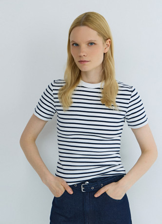 Футболка в рубчик
