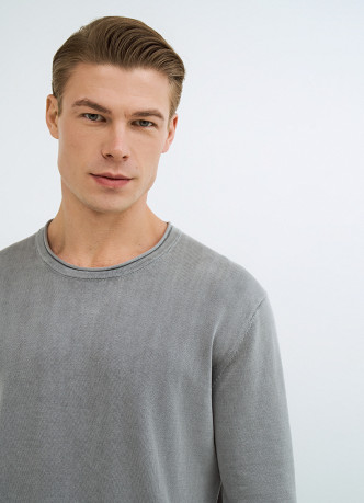 Джемпер с эффектом стирки