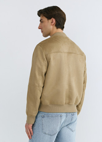 Бомбер из искусственной замши