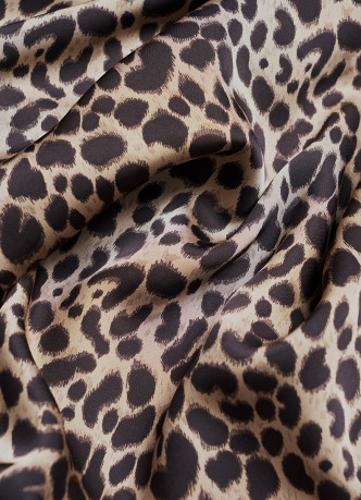 Сатиновое платье с американской проймой