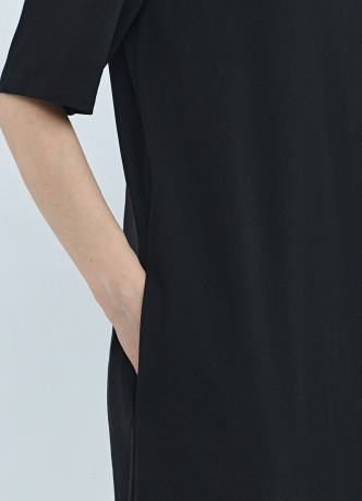 Платье-футболка с разрезом