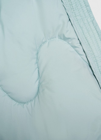 Короткая утеплённая куртка