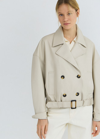 Короткое пальто из искуственной кожи