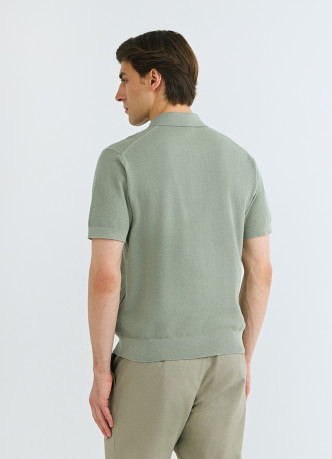 Поло из текстурной ткани