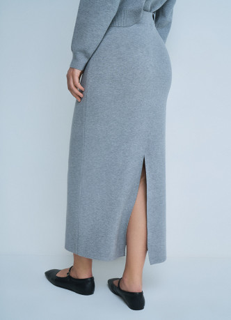 Прямая юбка миди