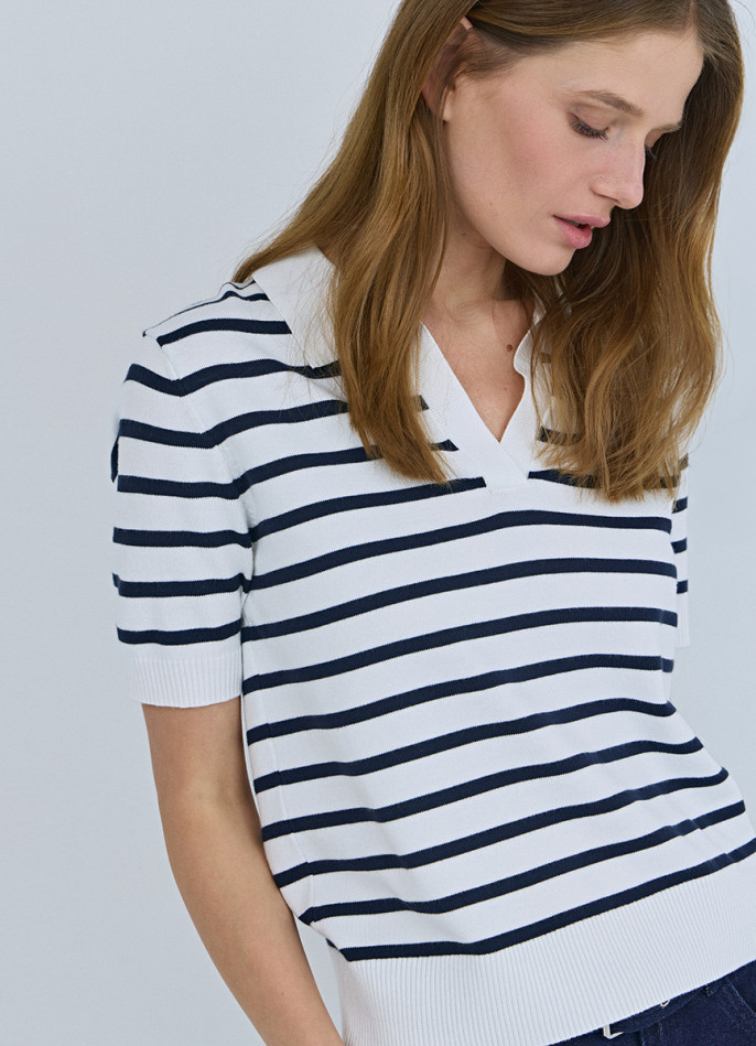 Джемпер в полоску с коротким рукавом
