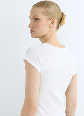 Приталенная футболка из хлопка