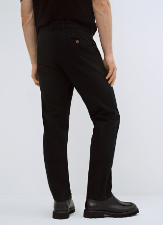 Базовые брюки-чиносы из твила