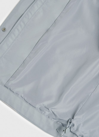 Легкая куртка