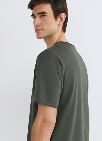 Футболка с необработанным краем