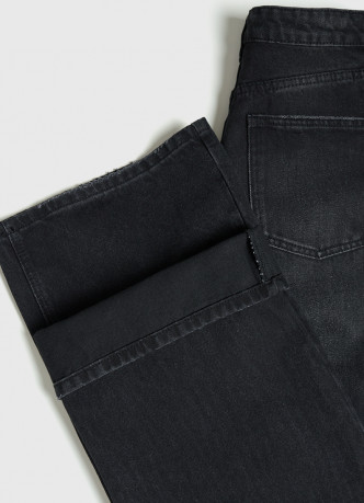 Широкие джинсы с высокой посадкой